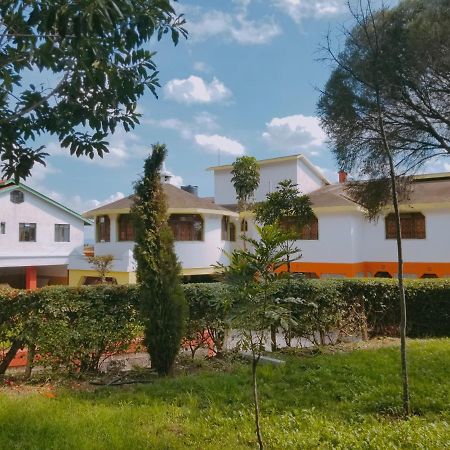 Hotel Mataman Gardens à Naivasha Extérieur photo