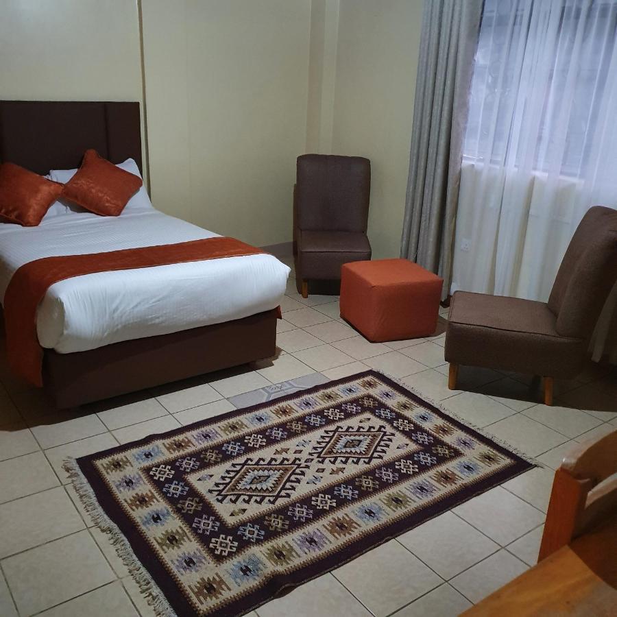 Hotel Mataman Gardens à Naivasha Extérieur photo