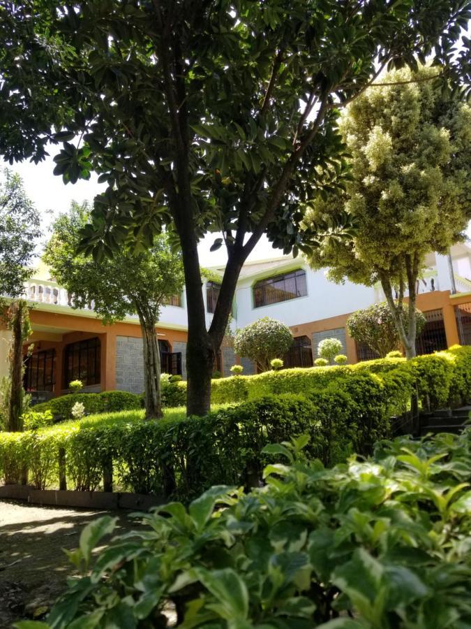 Hotel Mataman Gardens à Naivasha Extérieur photo